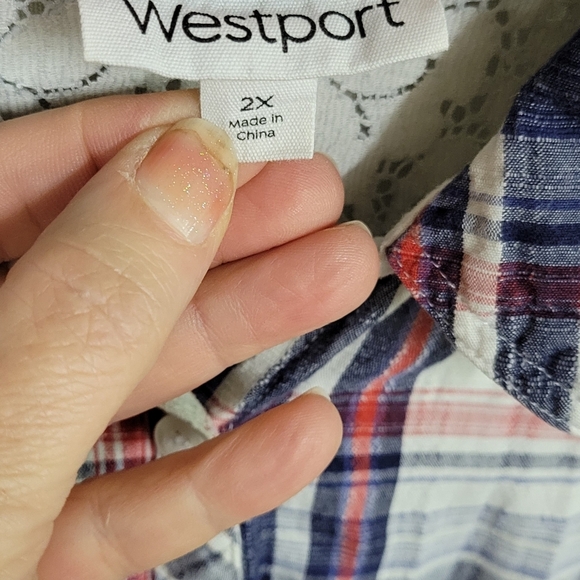 Westport 2X Button Short Sleeve Lace Shoulder Top - Picture 2 of 8